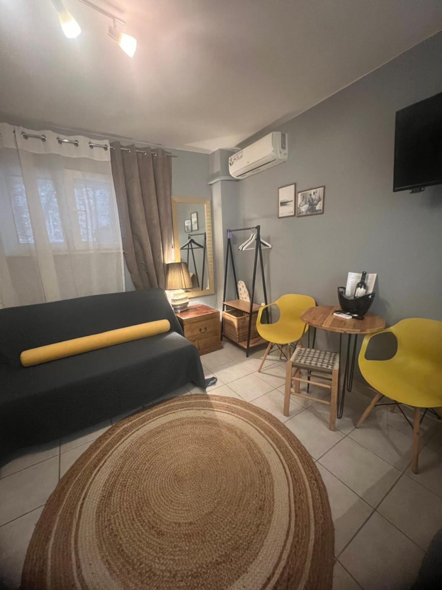 أثينا Lamda Vintage Appartment المظهر الخارجي الصورة
